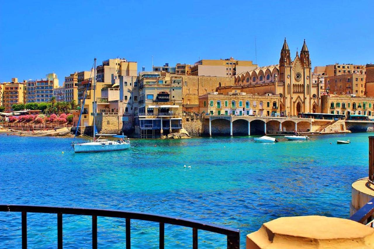 Modern Seaview Apartment In A Prime Location Sliema Exterior photo